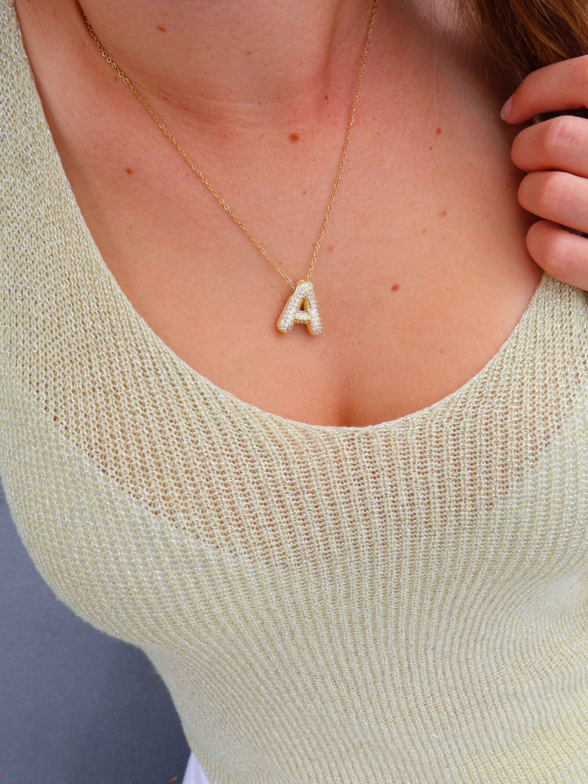 Collier initiale à strass