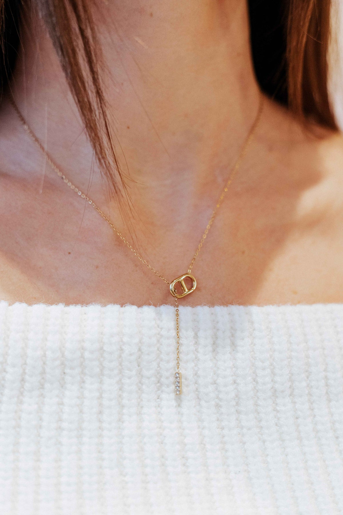 Collier Isis