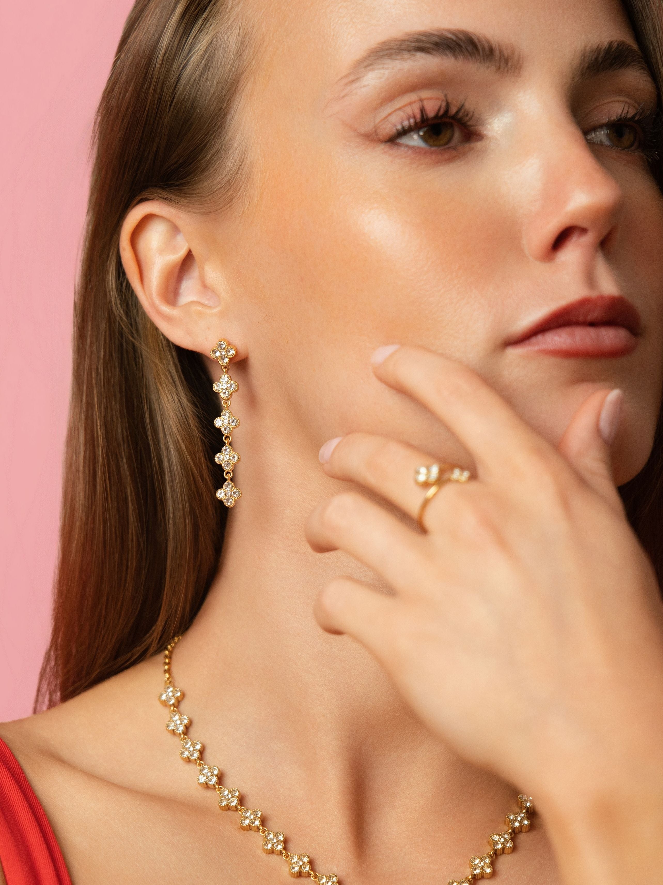 Boucles d'oreilles Judith blanches