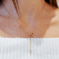 Collier Isis