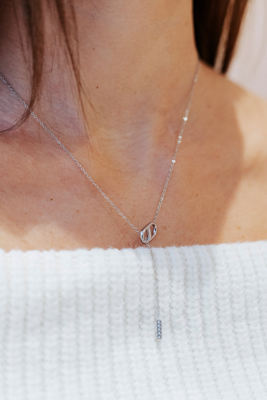 Collier Isis