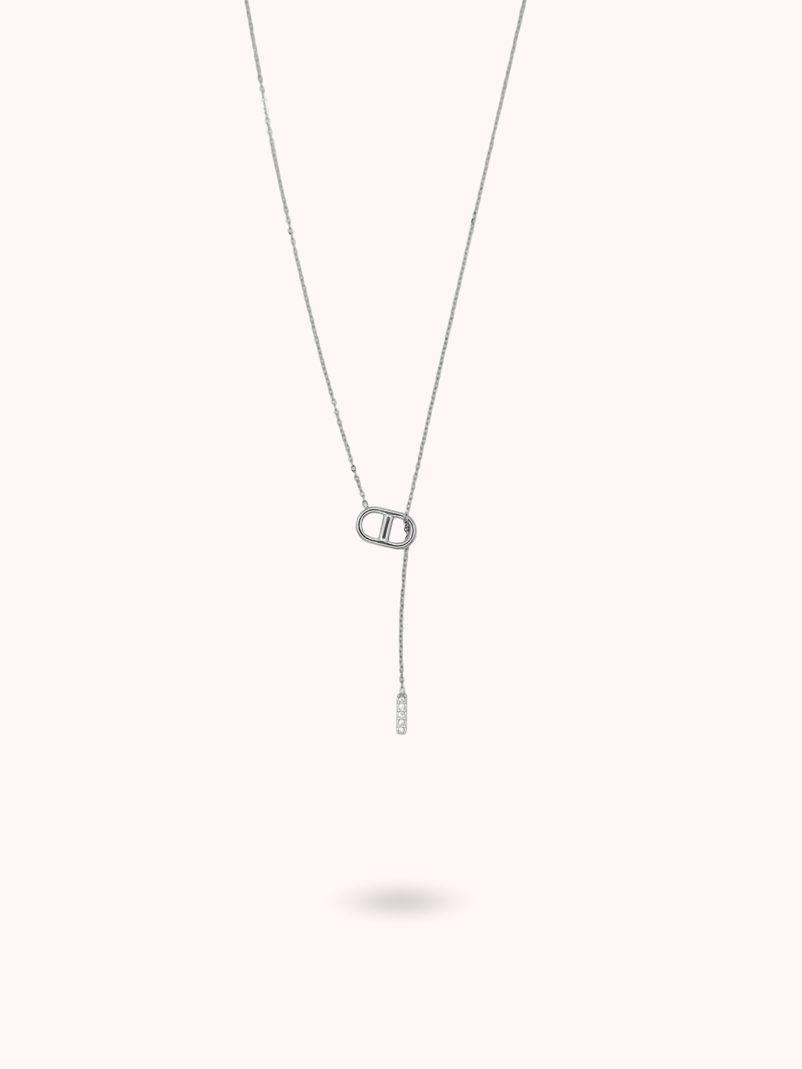 Collier Isis